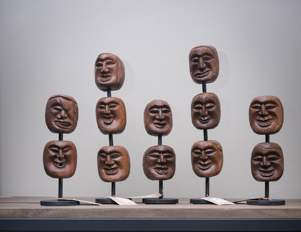 CHISELED VISAGE - Image 3